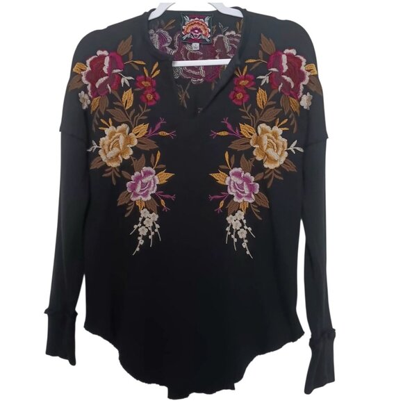 Johnny Was Zosia Embroidered Floral Thermal Top Size SMALL - Picture 2 of 11